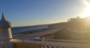 Aproveite os dias longos de Verão para usufruir do Wine Sunset no rooftop do Hotel Oriental