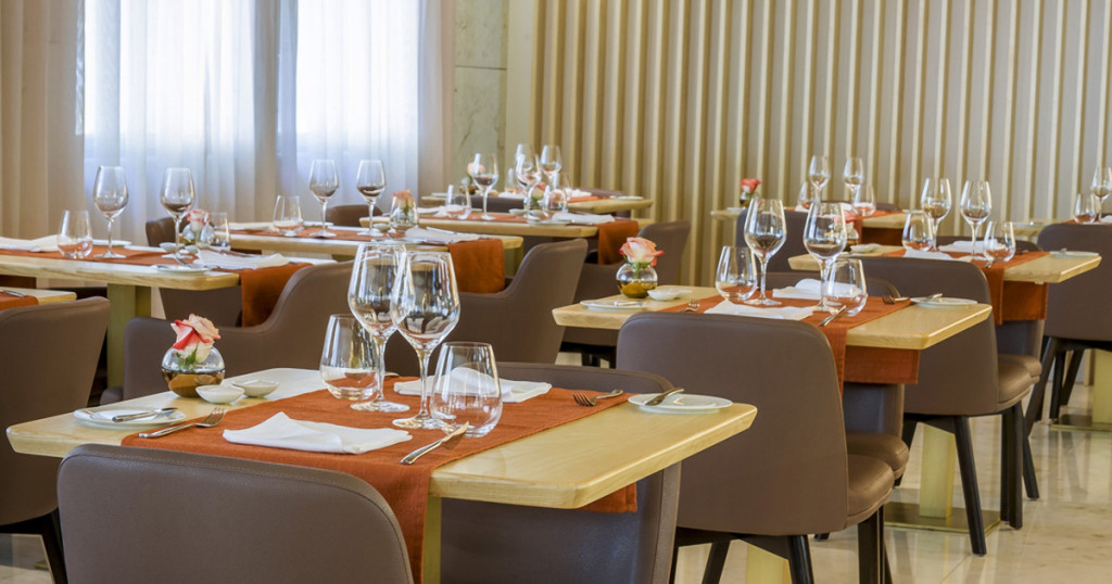 UQ Restaurante - Skyna Hotels